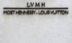 Logo de LVMH Moet Hennessy Louis Vuitton à Paris