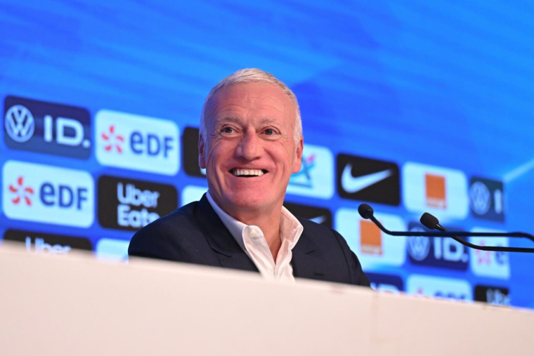 Didier Deschamps raconte une blague sur le niveau d'Adil Rami