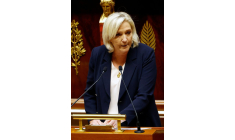 Discussions sur la première partie du projet de loi de finances 2025 à l'Assemblée nationale à Paris