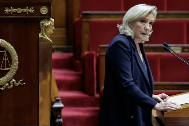 La présidente des députés RN Marine Le Pen s'exprime à l'Assemblée nationale le 23 janvier 2026 à Paris ( AFP / STEPHANE DE SAKUTIN )