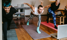 Des sites permettent de se lancer à diverses activités depuis son écran. ( crédit photo : Shutterstock )