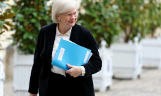 Catherine Vautrin à Paris, le 27 mars 2024. ( AFP / THOMAS SAMSON )