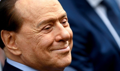 ITALIE: BERLUSCONI DÉCIDE DE NE PAS SE PRÉSENTER À LA PRÉSIDENCE