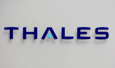 THALES SUPPRIME LE SOLDE DE SON DIVIDENDE, RETIRE SES OBJECTIFS