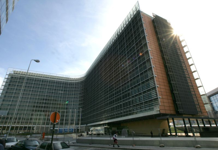 L'UE POURRAIT GELER DES FONDS À LA HONGRIE, CITANT LA CORRUPTION