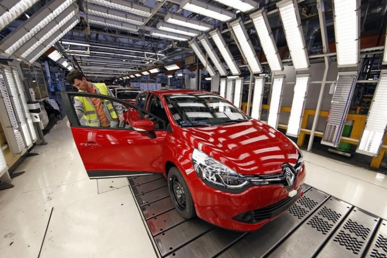 RENAULT: CA EN BAISSE DE 4,8% AU 1ER TRIMESTRE AVEC LES VOLUMES, LE DIESEL ET LES CHANGES