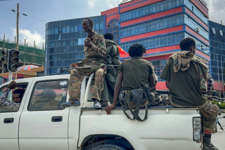 Des membres de la Force de paix du Tigré (TPF), milice tigréenne alliée au gouvernement fédéral, patrouillent à bord d'un pick-up dans les rues de Mekele, la capitale de l'Etat régional du Tigré (Ethiopie), le 4 octobre 2026 ( AFP / - )
