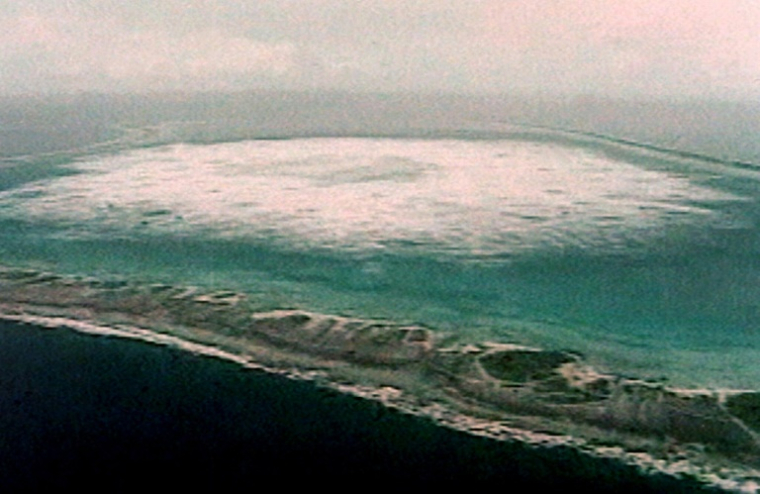 Essai nucléaire dans l'atoll de Fangataufa le 28 janvier 1996 ( AFP / MARCEL MOCHET )