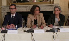 Projet de loi antisémitisme: Bergé réunit les parlementaires