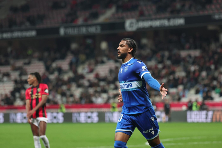 Auxerre rattrape Nice sur le fil