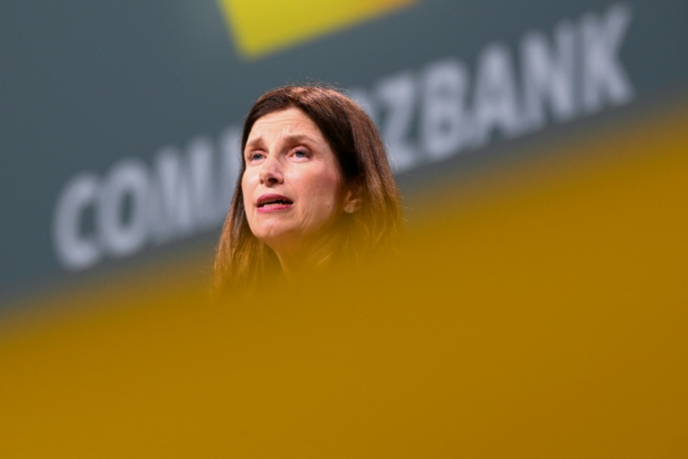 La présidente du directoire de Commerzbank, Bettina Orlopp, le 20 mai 2026 à Wiesbaden, en Allemagne ( AFP / Kirill KUDRYAVTSEV )