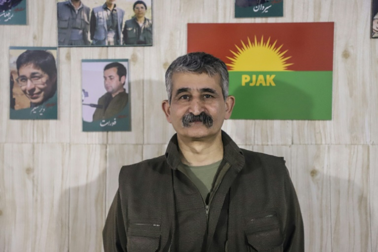 Mazloum Haftan, haut commandant du Parti pour une vie libre au Kurdistan (PJAK), à la frontière Iran/Irak, en zone kurde, le 26 février 2026 ( AFP / Shwan MOHAMMED )