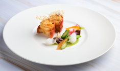 Les marques de luxe diversifient leurs activités et investissent le secteur de la restauration crédit photo : Getty images