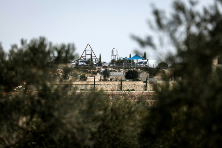 Vue d'un avant-poste établi par des colon israéliens près du village de Abou Falah, au nord-est de Ramallah, le 12 mars 2026 ( AFP / Zain JAAFAR )