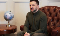 Le président ukrainien Volodymyr Zelenskiy s'exprime lors d'une réunion Shannon