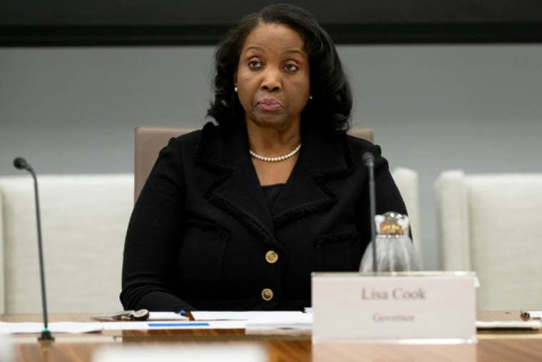 Lisa Cook, membre du Conseil des gouverneurs de la Réserve fédérale américaine (Fed), le 25 juin 2025 à Washington ( AFP / SAUL LOEB )
