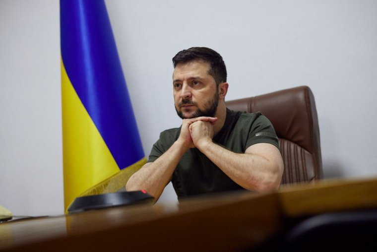 ZELENSKY INSISTE AUPRÈS DE MACRON SUR L'ÉVACUATION DES CIVILS DE MARIOUPOL