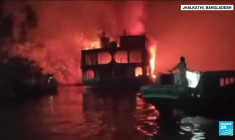 Bangladesh: au moins 37 morts dans l'incendie d'un ferry surchargé