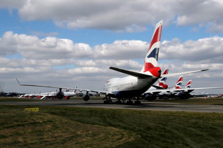 BRITISH AIRWAYS VEUT "SUSPENDRE" 32.000 EMPLOIS