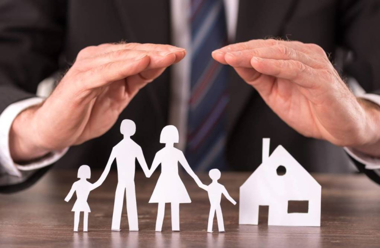 Zoom sur la clause bénéficiaire à option du contrat assurance-vie / iStock.com - thodonal