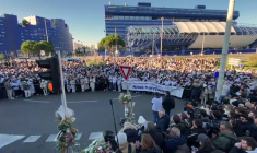 A Marseille, une foule compacte pour dire non au narcobanditisme malgré la peur