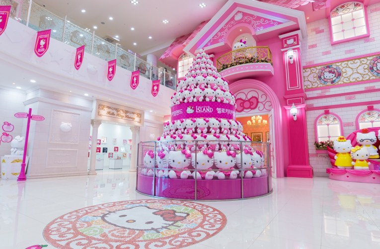 Hello Kitty est devenu un empire de marchandises composé de plus de 50.000 articles différents vendus dans 130 pays. (crédit : Adobe Stock)