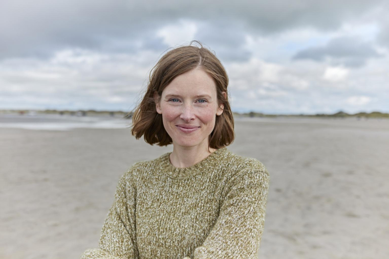 À 38 ans, Camille s’expatrie et doit choisir comment protéger son appartement et ses placements en France tout en préservant ses projets patrimoniaux futurs. ( crédit photo : Getty Images )