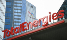 TotalEnergies sous le coup de plusieurs procédures judiciaires depuis 2019, sur des sujets climatiques, environnementaux et sociaux. ( AFP / CHRISTOPHE ARCHAMBAULT )