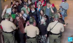 Tennessee : Justin Jones retrouve son poste après son exclusion jugée raciste