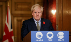 TROP TÔT POUR S'EN REMETTRE À UN VACCIN CONTRE LE COVID-19, DIT BORIS JOHNSON