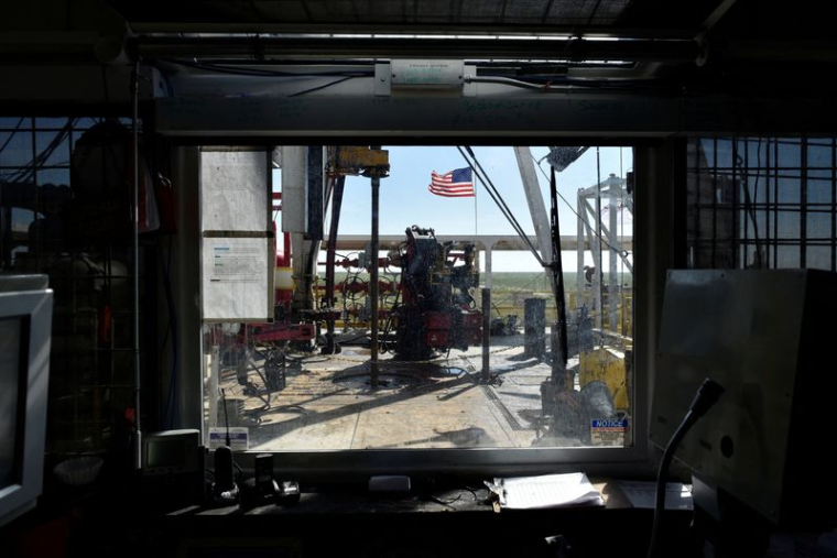 Le plancher des opérations d'une plate-forme de forage à Oasis Petroleum