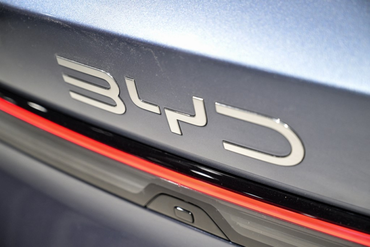 Le chinois BYD place ses voitures dans des films produits par le studio français Mediawan