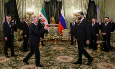 Le président russe Vladimir Poutine accueille son homologue syrien Ahmed al-Sharaa au Kremlin le 28 janvier 2026 ( POOL / MAXIM SHIPENKOV )