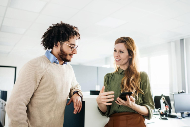 La bonne gouvernance d’une entreprise implique par exemple que le dialogue entre les dirigeants est de qualité, ou encore que l’égalité hommes/femmes est respectée ( crédit photo : GettyImages )