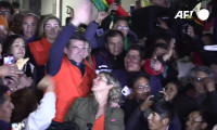 Présidentielle en Bolivie: Rodrigo Paz salue ses partisans après le premier tour