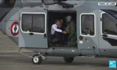 Au Bourget, E. Macron plaide pour une "sobriété" écologique "raisonnable" et "non punitive"
