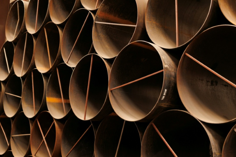 Des trappes d'évacuation pour des abris de survie à l'usine Atlas Survival Shelters de Sulphur Springs, au Texas, le 7 mars 2026 ( AFP / Mark Felix )