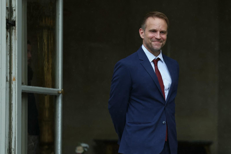 Marc Ferracci à Paris le 27 septembre 2024. ( AFP / THOMAS SAMSON )