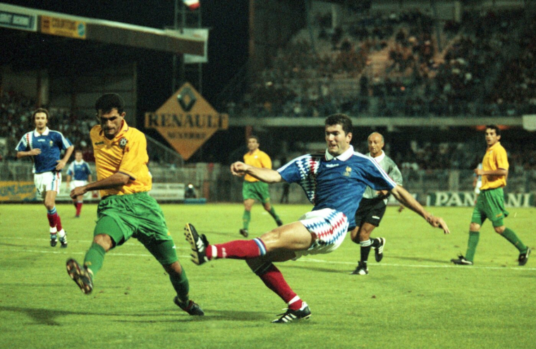 Le jour où la France en a passé dix à l’Azerbaïdjan