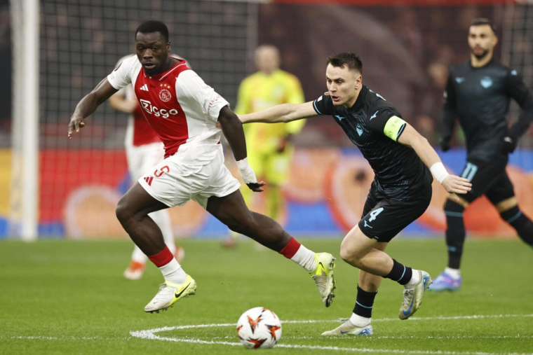 Ligue Europa : la Lazio mate l’Ajax, Porto gère, Tottenham patine