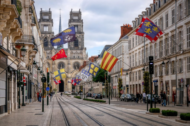 Orléans (Loiret) occupe la première place du classement des villes les plus attractives pour les actifs. (Jibs-breizh / Pixabay)