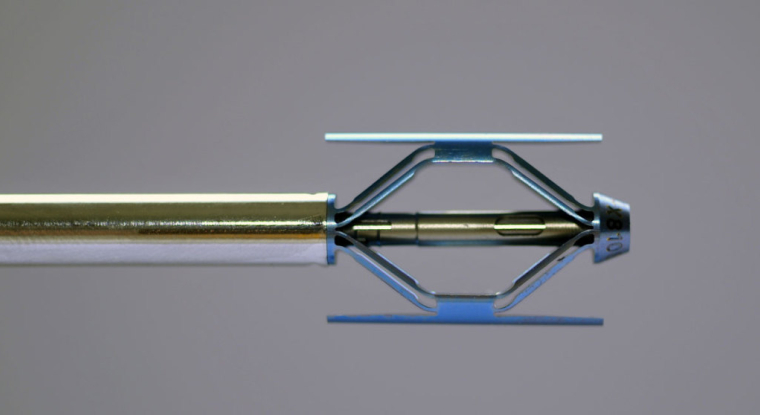 Vexim a mis au point un implant innovant, Spinejack, qui permet le traitement des fractures des vertèbres. (© Vexim)
