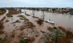 Débordement de l'Hérault après des fortes pluies à Agde, le 23 décembre 2025 dans l'Hérault ( AFP / Sylvain THOMAS )