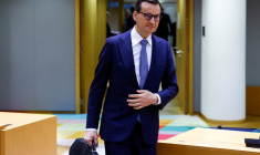 Le Premier ministre polonais Mateusz Morawiecki assiste à un sommet des dirigeants de l'Union européenne à Bruxelles