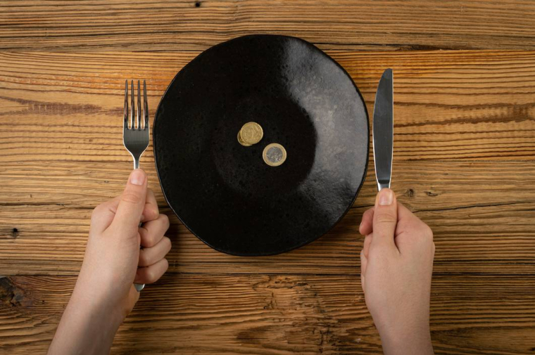 Plus de 10 millions de Français en précarité alimentaire-iStock-Artem Stepanov