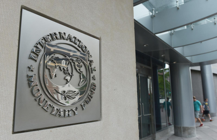 Le FMI prévoit une croissance de tout juste 0,7% pour la France en 2025. Une moyenne en dessous la zone euro qui s'élève à 1,2%. ( AFP / MANDEL NGAN )