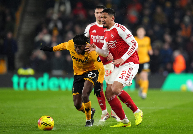 Le leader de Premier League perd des points chez le dernier