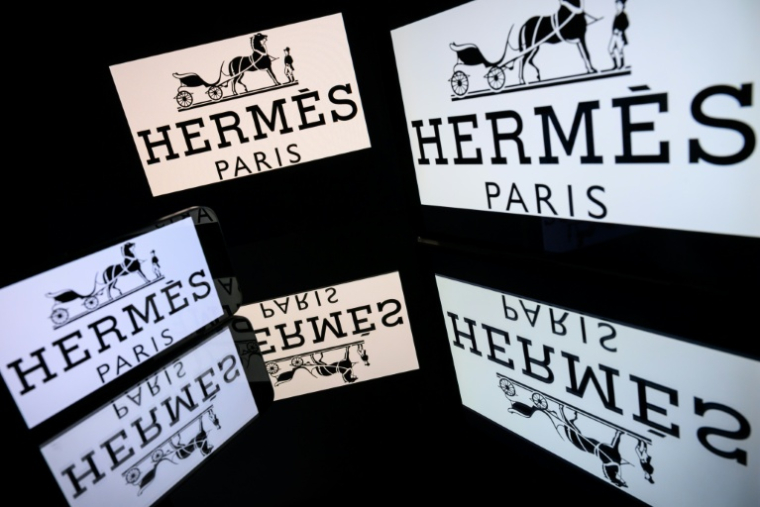 La guerre au Moyen-Orient et les effets de change ont affecté les ventes au premier trimestre du groupe français de luxe Hermès dont l'action a plongé à l'ouverture de la Bourse de Paris, mercredi matin ( AFP / Lionel BONAVENTURE )