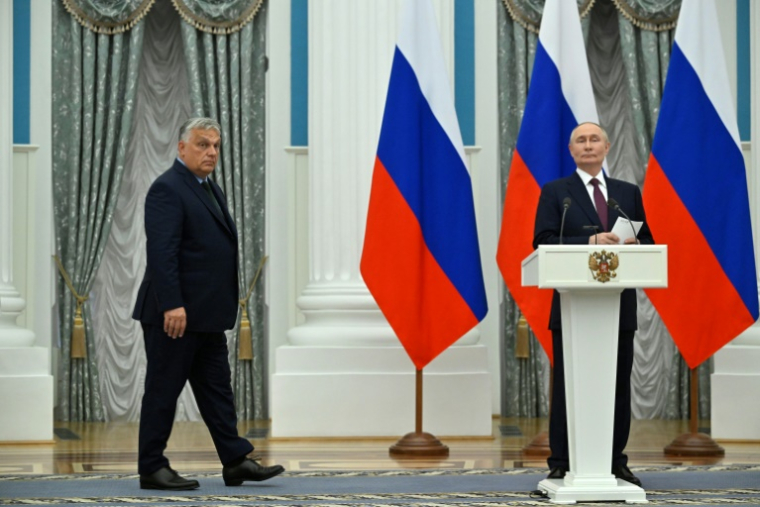 Le président russe Vladimir Poutine et le Premier ministre hongrois Viktor Orban, lors d'une conférence de presse le 5 juillet 2024 au Kremlin à Moscou ( AFP / Alexander NEMENOV )
