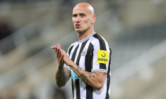 Jonjo Shelvey met fin à sa carrière, mais ne quitte pas le football
